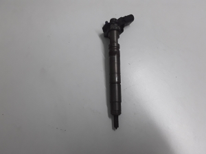 Injektor Einspritzdüse - 338002F000