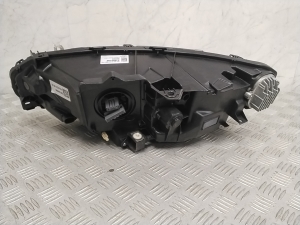 VOLVO S90 (2016–2026) Esituli 31689196 - 7