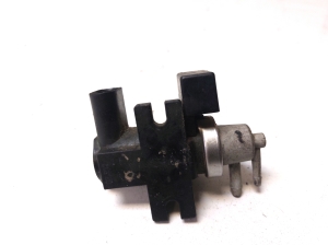 Volkswagen Passat B6 (2005–2010) Magnetventil 906627A - 4