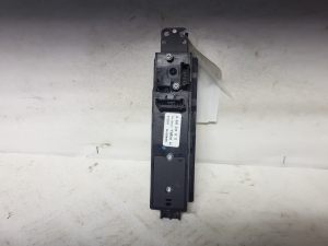 Mercedes Benz Sprinter /906/ (2006–2018) Fensterheberschalter vorne A9065451213 - 3
