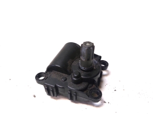 Stellmotor Heizungsklappe - D332JY9AA05