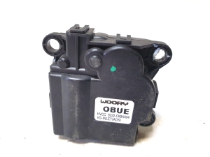 Hyundai Santa Fe (2012–2018) Heater flap actuator HVCCD332CK8AA04 - 2