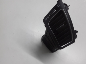 Kia Sorento (2009–2014) Dashboard air vent grilles 2P97420105 - 3