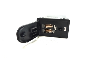 LEXUS NX (2014–2021) AUX socket 8619078010 - 4