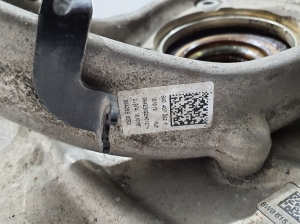 AUDI A4 B9 (2015–2026) Esirumm 8W0407254F - 3