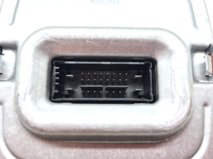 Opel Crossland X X 75 (2017–2026) Xenon headlight control unit 90057556 - 4