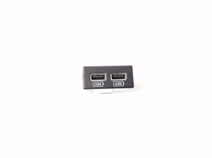 USB port - 68145567AA