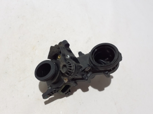 AUDI A4 B9 (2015–2026) Termostaadi korpus 059121111CT - 2