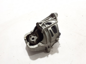 AUDI A4 B9 (2015–2026) Support moteur 4M0199371FT - 2