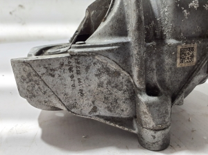 AUDI A4 B9 (2015–2026) Engine mount 4M0199372FF - 3