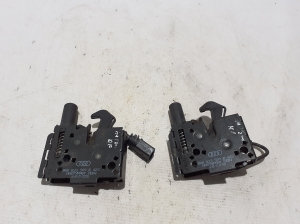 AUDI A4 B9 (2015–2026) Hood latch 8W0823509B - 2