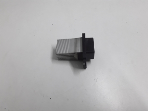   Cabin shoulder motor resistance  - 971792J000 