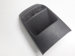 Kia Sorento (2009–2014) Sonstiges Teil der Mittelkonsole 846422P105 - 5