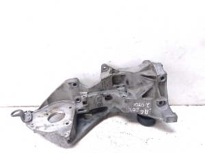 AUDI A6 C7 (2011–2018) Alternator bracket 03L903143R - 4