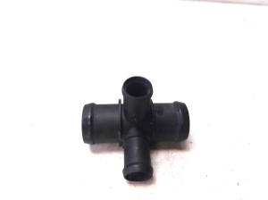 AUDI A6 C7 (2011–2018) Rohr 4G0121140A