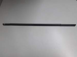 Tagumise külgukse klaasi välimine liist - 832412P000