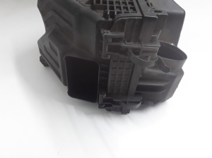 Kia Sorento (2009–2014) Luftfiltergehäuse 281102W300 - 2