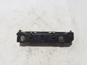Front fender bracket - A2546989200