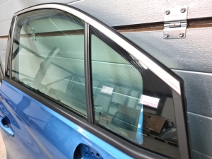 Opel Crossland X X 75 (2017–2026) Priekšējās durvis - 8