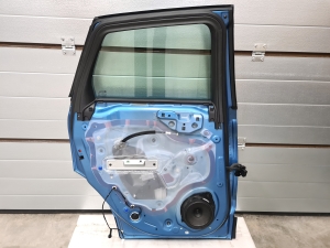 Opel Crossland X X 75 (2017–2026) Rear side doors - 13