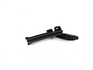   Rear side door glass slide  - 9832154480 