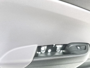 Opel Crossland X X 75 (2017–2026) Tagumise küljeukse polster 475853623 - 3