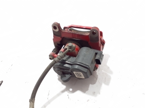 AUDI A4 B9 (2015–2026) Tagumine pidurisadul 8W0615403H - 4