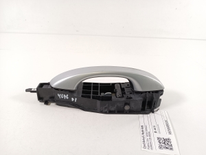 Opel Astra L (2021–2026) Front door external opening handle and its details - 2