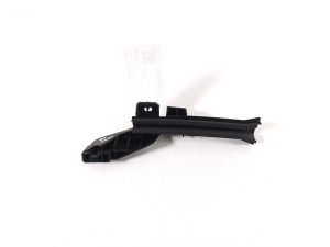   Rear side door glass slide  - 9830839080 