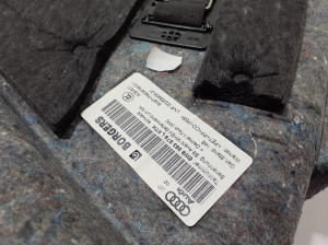 AUDI A4 B9 (2015–2026) Panneau de garniture latérale du coffre 8W9863879L - 5