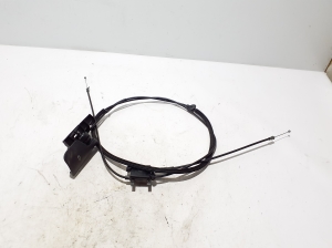   Câble d’ouverture de capot  - 8W1823535C 