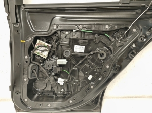 Mercedes Benz C-Class 205 (2014–2021) Rear side doors - 12
