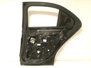 Mercedes Benz C-Class 205 (2014–2021) Rear side doors - 4