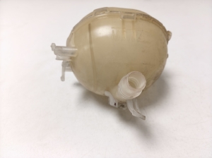 Opel Corsa F (2019–2026) Coolant reservoir 9824198680 - 3