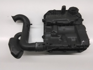 Skoda Citigo (2011–2026) Luftfiltergehäuse 04C129611J - 3