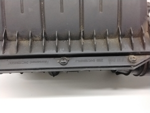 Skoda Citigo (2011–2026) Luftfiltergehäuse 04C129611J - 4