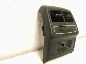 AUDI A4 B9 (2015–2026) Salongi konsooli muu osa 8W0864376 - 6