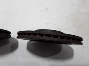 AUDI A4 B9 (2015–2026) Bremsscheibe vorne 8W0615301P - 2