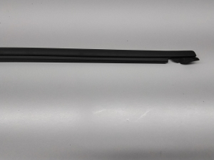 Skoda Citigo (2011–2026) Esiukse klaasi välimine liist 1S3837477B - 3