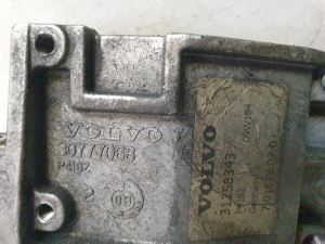 VOLVO XC70 (2007–2016) Other bracket 30777068 - 3