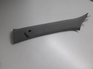 Kia Sorento (2009–2014) Esipiilari siseviimistlus 858102P200 - 2