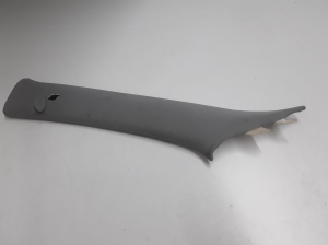 Kia Sorento (2009–2014) Esipiilari siseviimistlus 858102P200 - 3