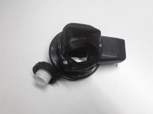 Kia Sorento (2009–2014) Kütuse täiteava kork 695131U000 - 3