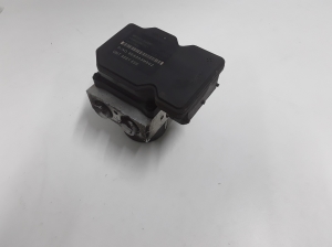 Kia Sorento (2009–2014) ABS unit 589202P700 - 5