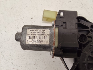 Mini Cooper R56 (2006–2014) Fensterhebermotor vorne 2753722A2A - 2