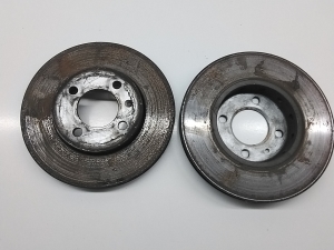 Skoda Citigo (2011–2026) Front brake disc 1S0615301L - 3