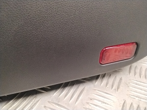 Skoda Enyaq iV I (2020–2026) Esiukse polster 5LB867014G - 2
