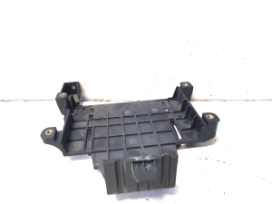 VOLVO XC70 (2007–2016) Engine control unit bracket 30729835 - 3