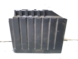 Sicherungskastendeckel vorne - 8G9T14A076MB