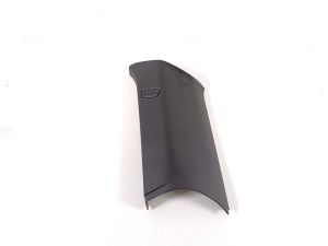   Interior trim of the rear strut  - 7396420 